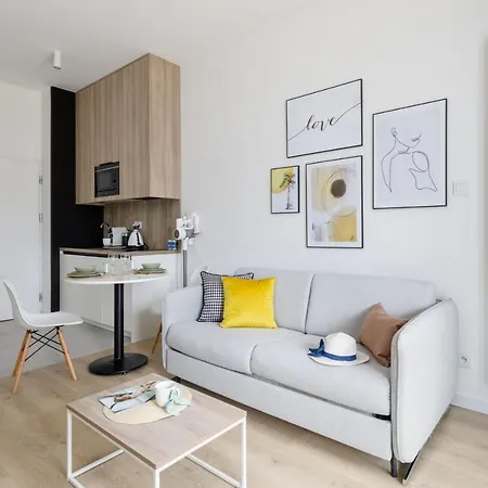 Shellter Premium Beachside By Renters Prestige