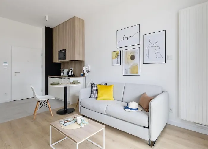 Shellter Premium Beachside By Renters Prestige